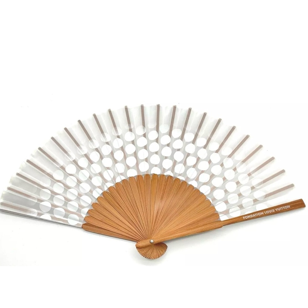 Louis Vuitton White and Brown Fan - Picture 4 of 13